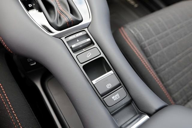 Certified 2026 Honda HR-V Sport image 28