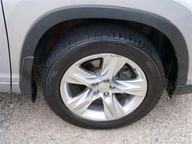 Used 2015 Toyota Highlander Limited image 7