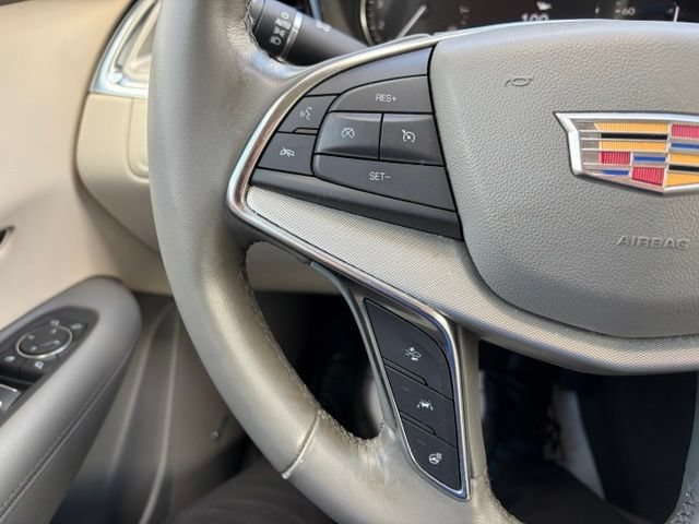 Used 2020 Cadillac XT5 Premium Luxury w/ LPO, Floor Liner Package AWD/4WD image 20