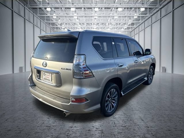 Used 2022 Lexus GX 460 Luxury w/ Accessory Package AWD/4WD image 5