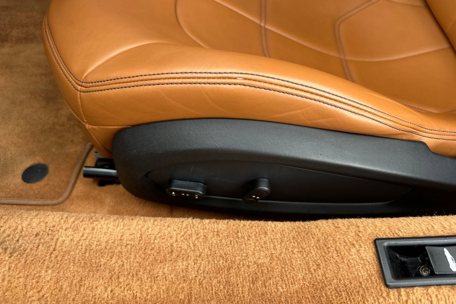 Used 2018 Ferrari 488 Spider image 14