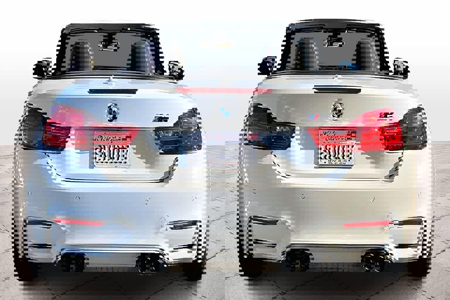 Used 2017 BMW M4 Convertible image 7