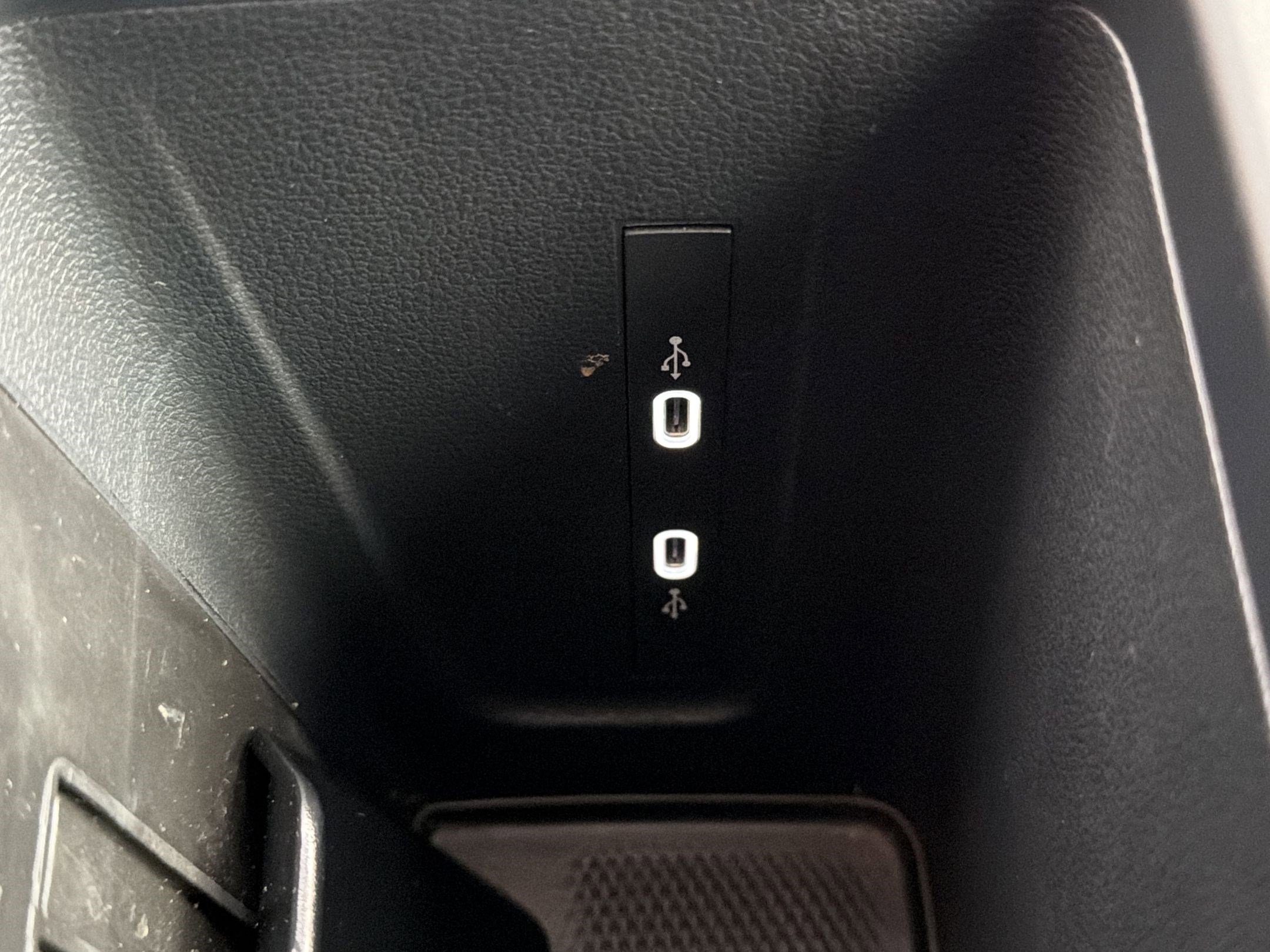 Used 2025 Volkswagen Tiguan S FWD image 30