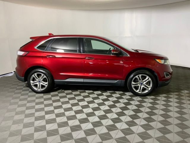 Used 2016 Ford Edge Titanium w/ Technology Package AWD/4WD image 5