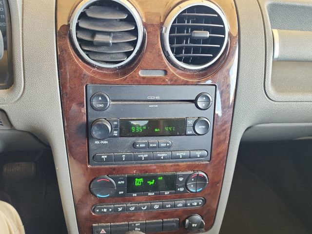 Used 2007 Ford Freestyle SEL image 18
