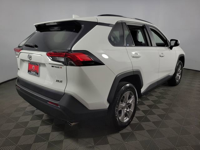 Used 2022 Toyota RAV4 XLE w/ Convenience Package FWD image 8