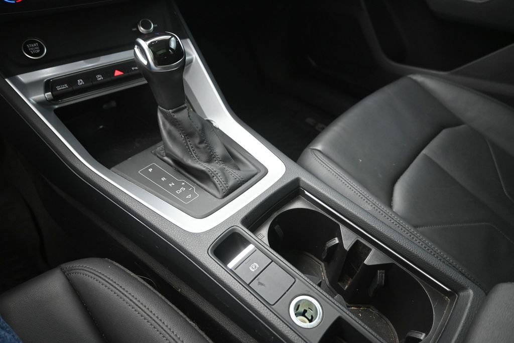 Used 2021 Audi Q3 2.0T Premium w/ Convenience Package AWD/4WD image 29