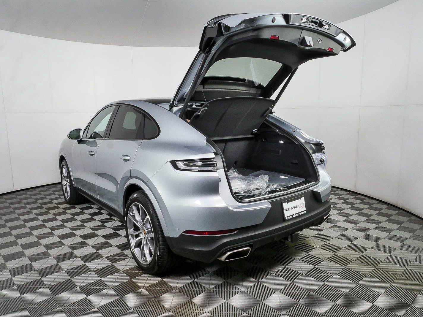 Used 2026 Porsche Cayenne Coupe AWD/4WD image 35