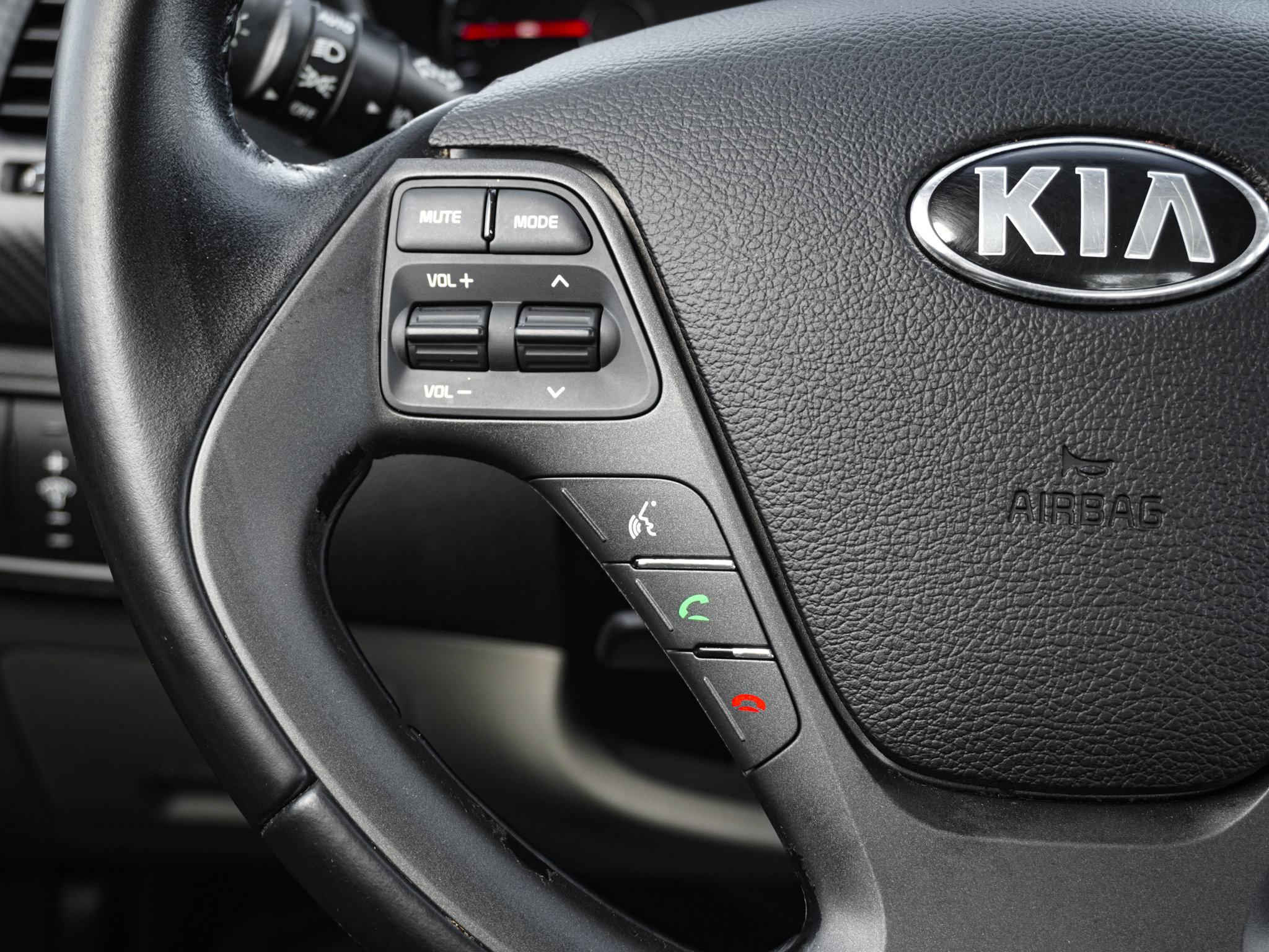 Used 2014 Kia Forte EX image 19