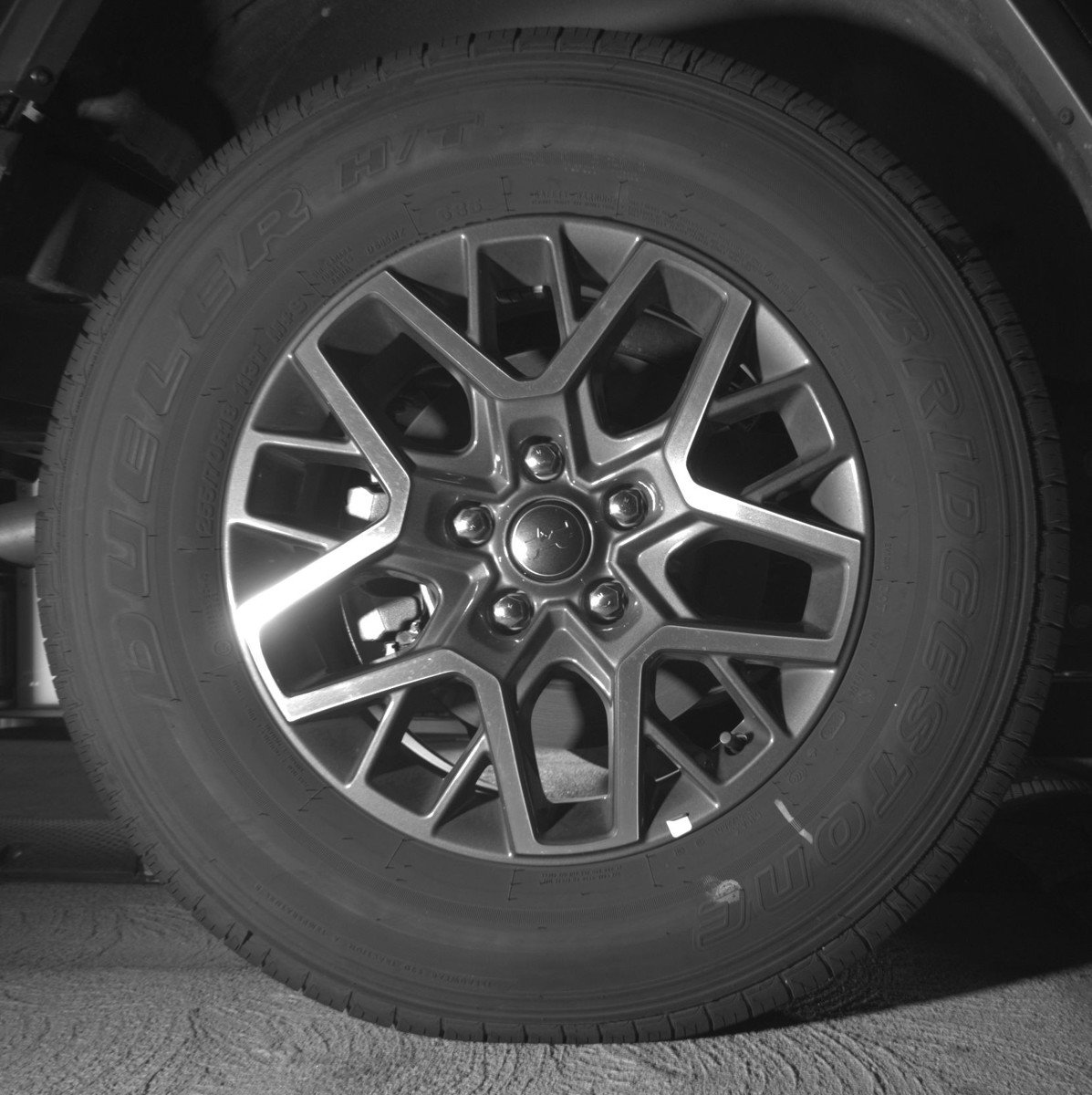 Used 2025 Jeep Wrangler Sahara AWD/4WD image 15