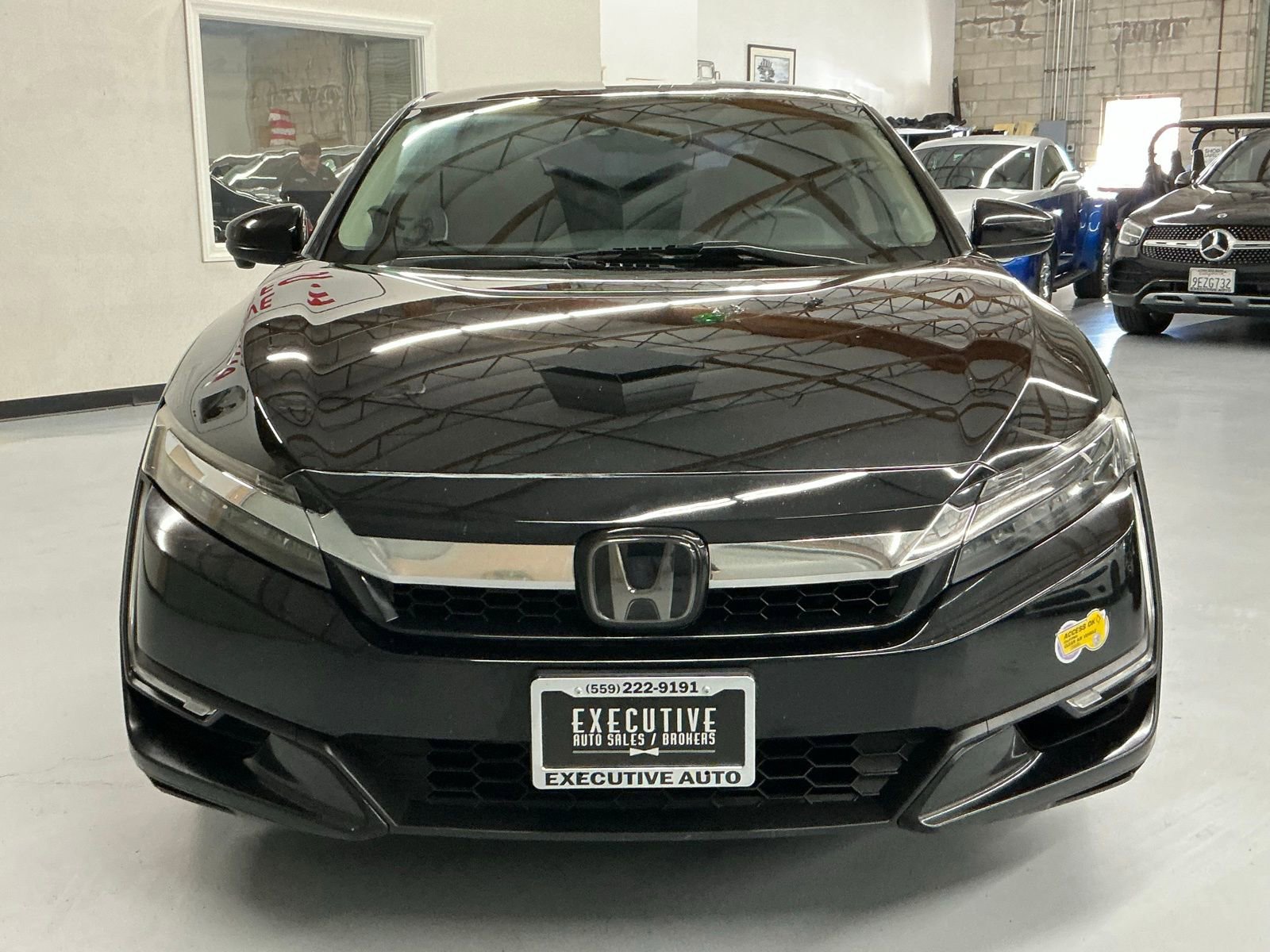 Used 2019 Honda Clarity Plug-In Hybrid image 2