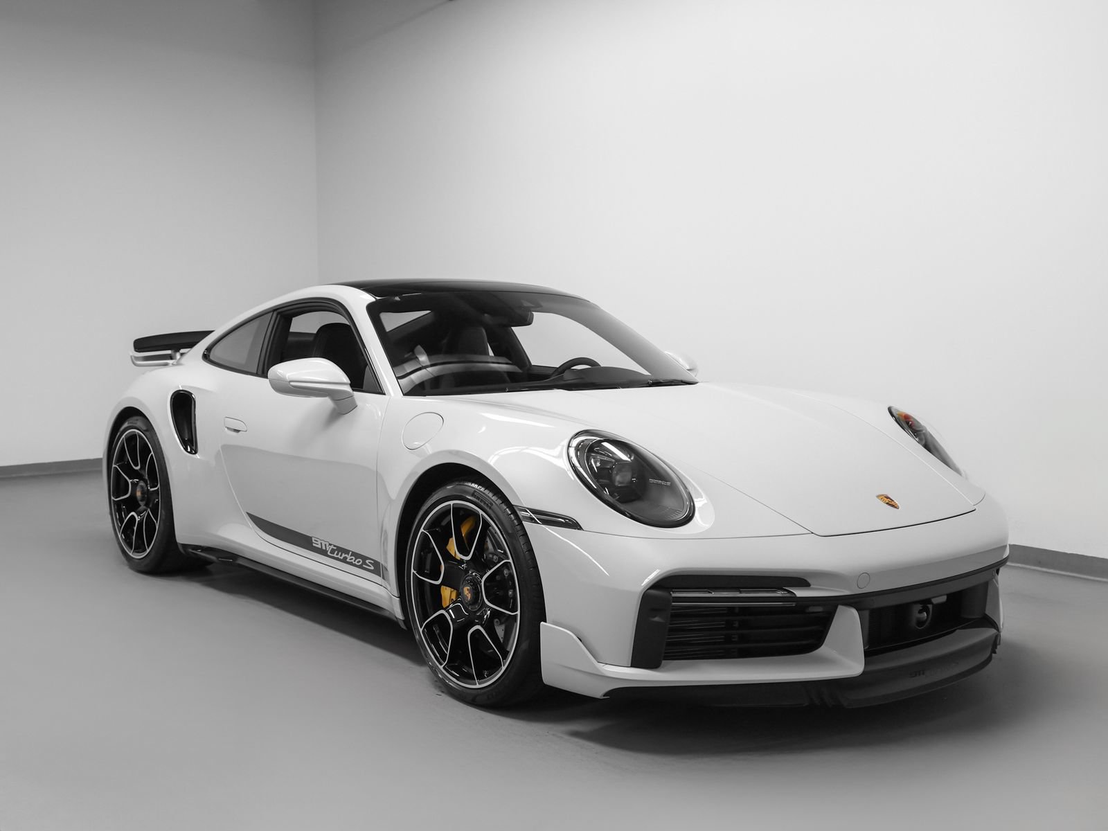 Certified 2025 Porsche 911 Turbo S AWD/4WD image 10