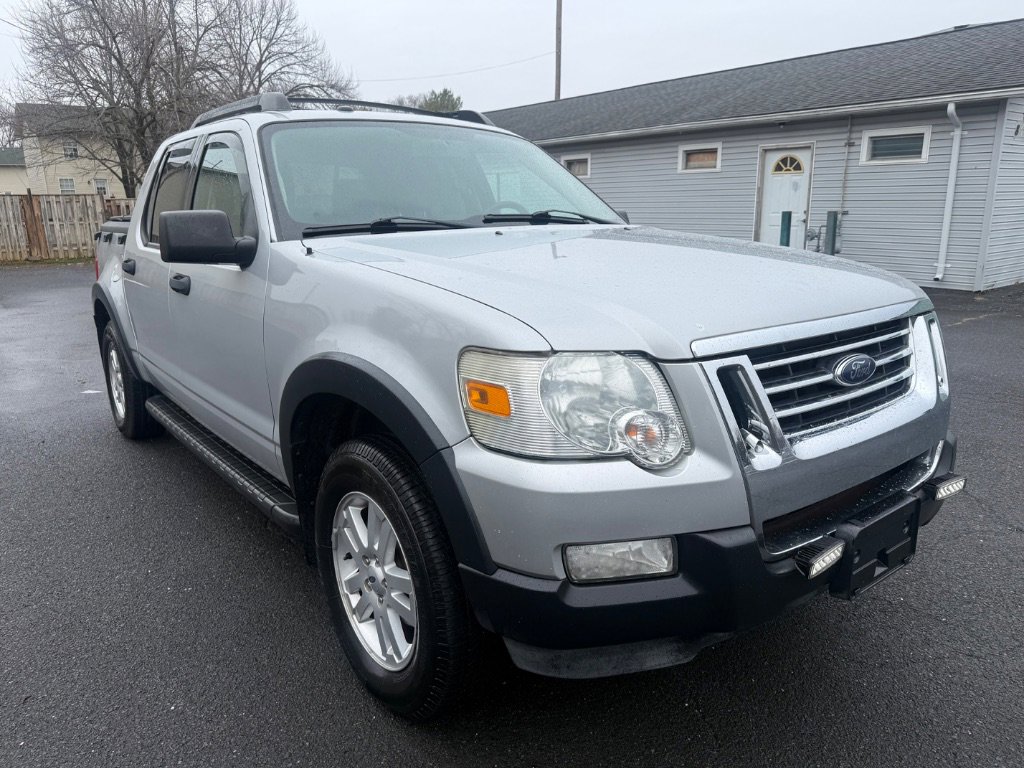 Used 2010 Ford Explorer Sport Trac XLT image 3