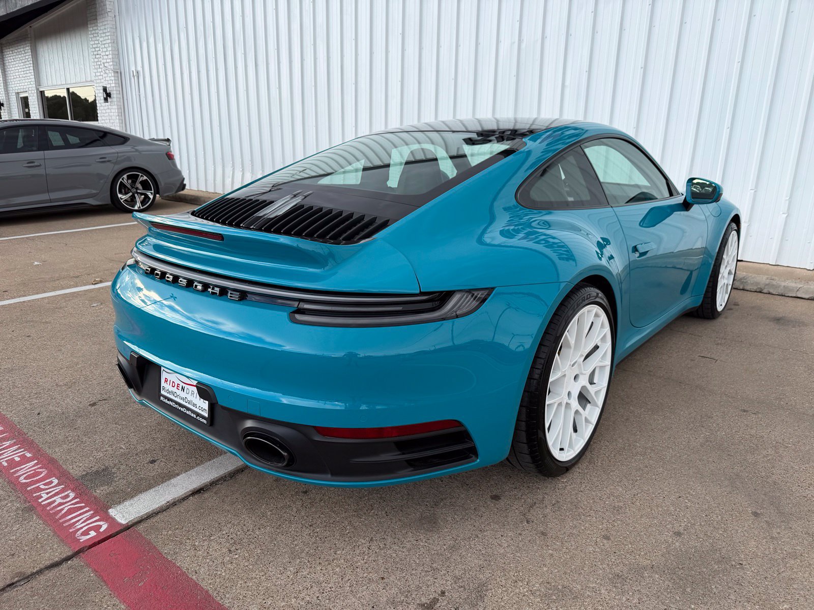 Used 2021 Porsche 911 Carrera RWD image 8