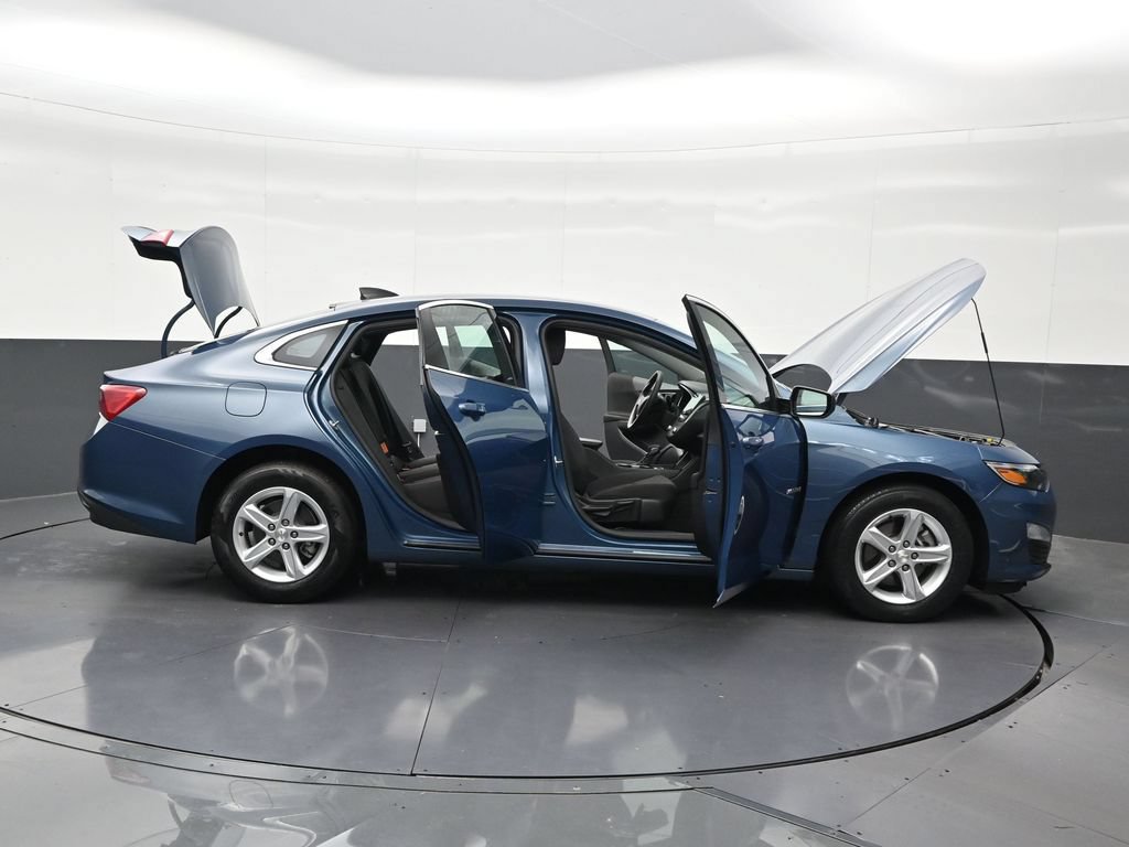 Used 2024 Chevrolet Malibu LS FWD image 37