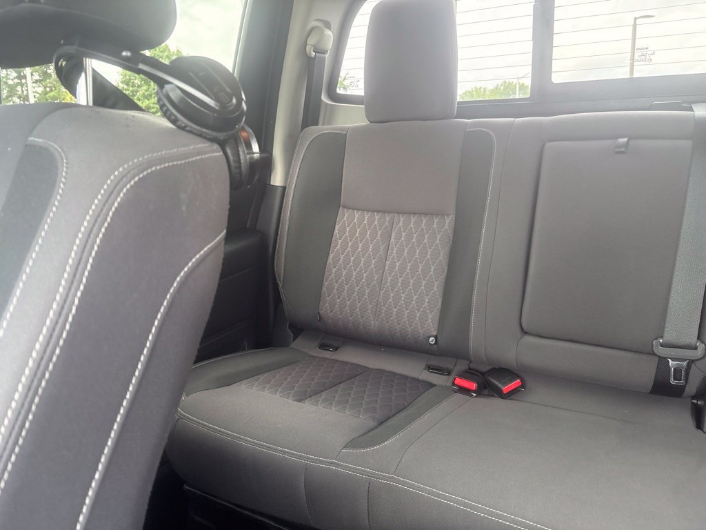 Used 2021 Nissan Titan SV w/ SV Convenience Package AWD/4WD image 12
