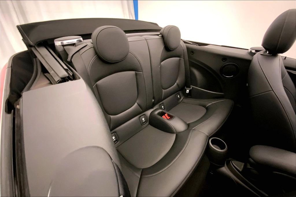 Used 2019 MINI Cooper Convertible w/ Signature Upholstery Package FWD image 15