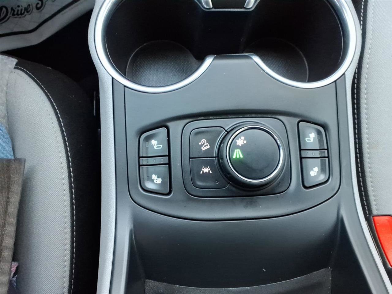 Used 2022 GMC Terrain SLE w/ Driver Convenience Package image 15