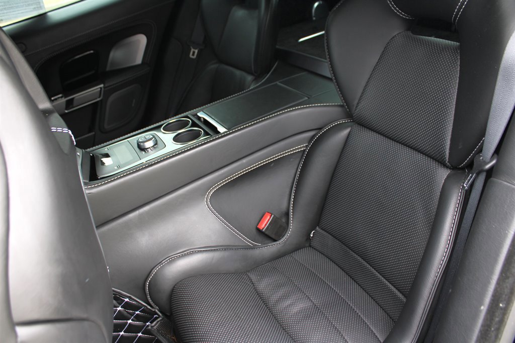Used 2012 Aston Martin Rapide image 28