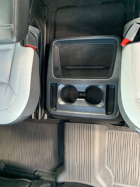 Used 2021 Ford Explorer XLT w/ Equipment Group 202A image 27