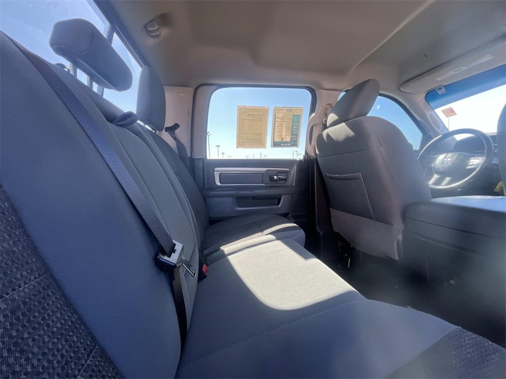 Used 2017 RAM 2500 SLT w/ Luxury Group image 16