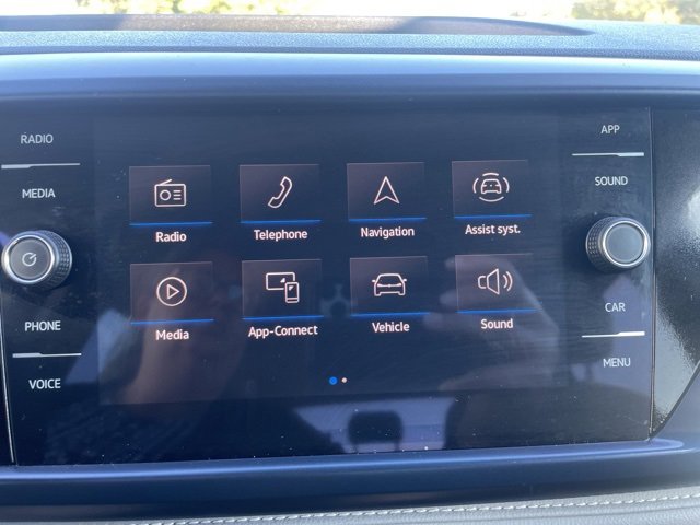 Used 2024 Volkswagen Taos SE image 4