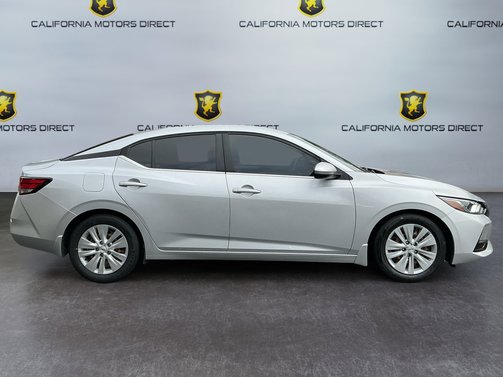 Used 2020 Nissan Sentra S image 4