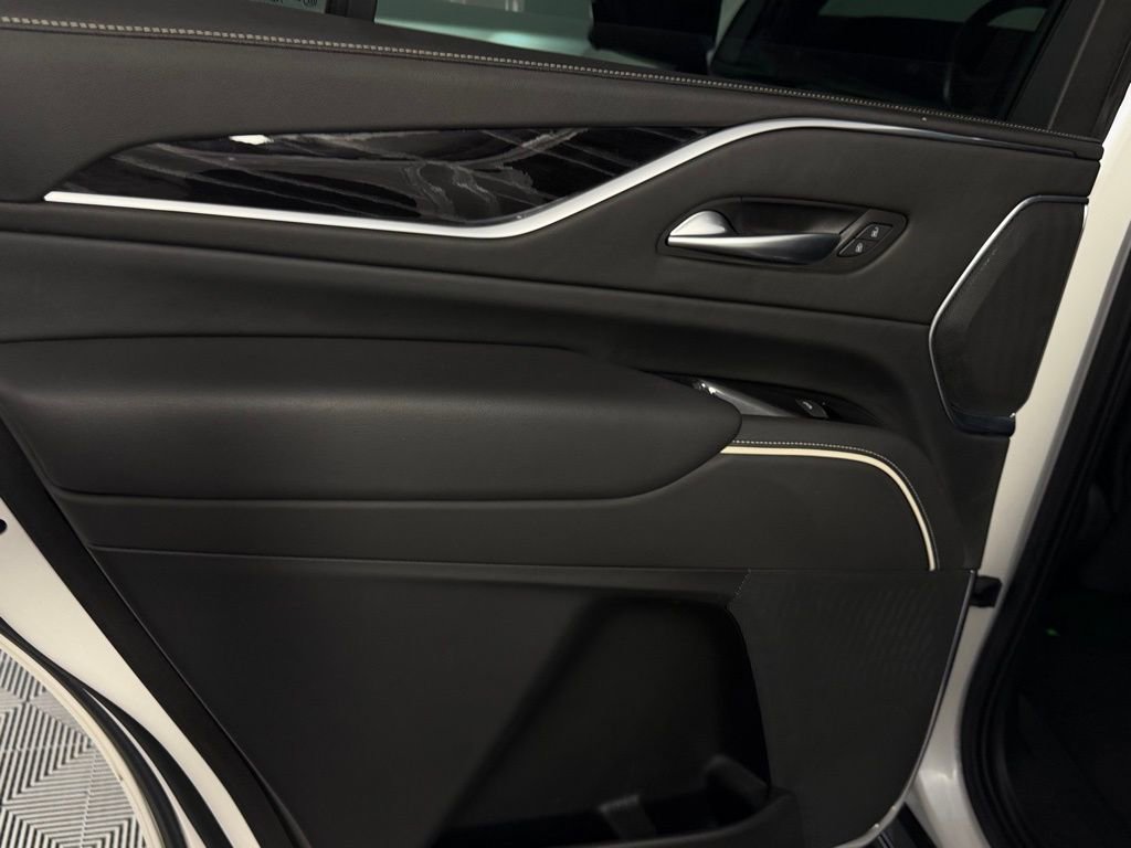 Used 2021 Cadillac Escalade Sport w/ LPO, ONYX Package image 28