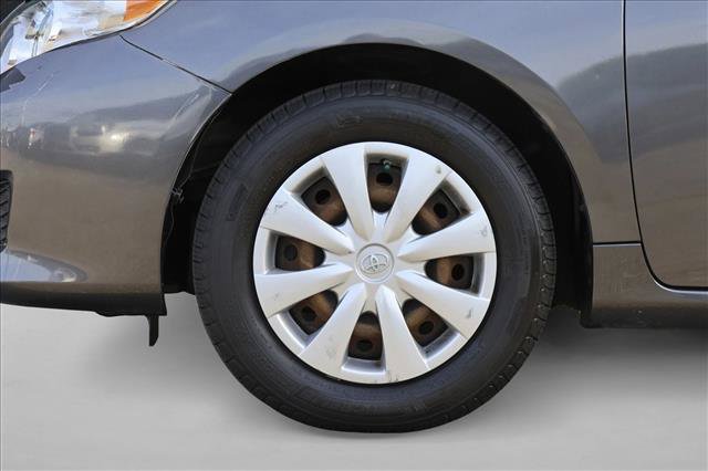 Used 2010 Toyota Corolla LE FWD image 9