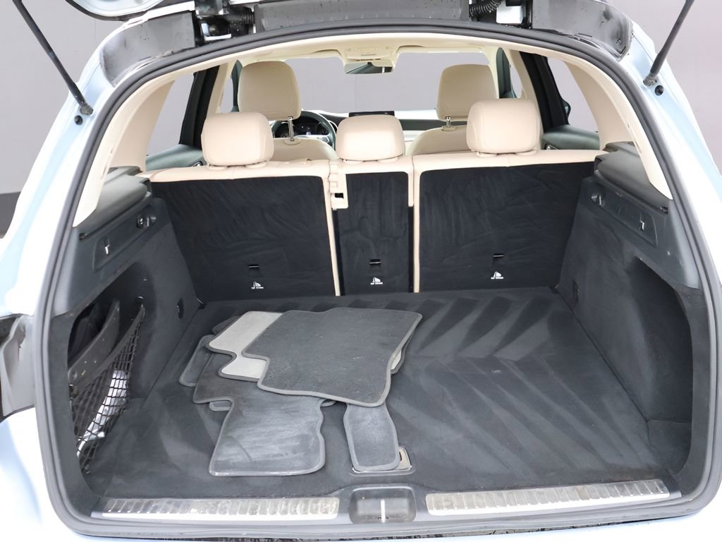 Used 2018 Mercedes-Benz GLC 300 4MATIC image 17