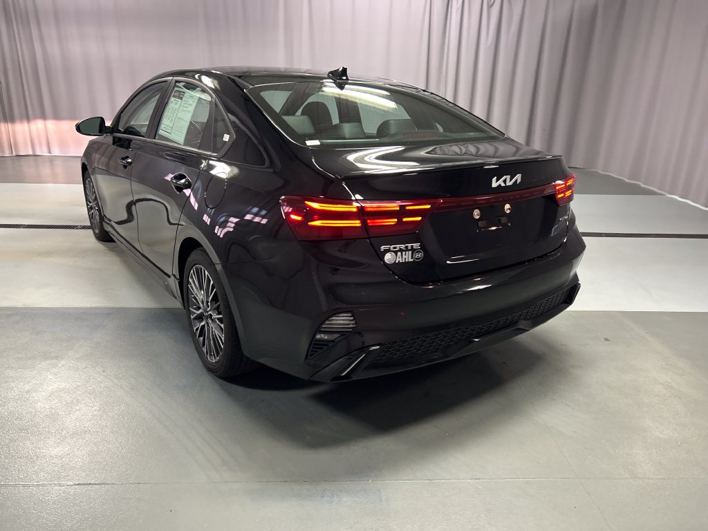 Used 2024 Kia Forte GT-Line w/ GT-Line Premium Package FWD image 5