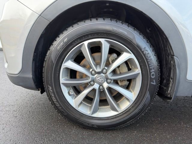 Used 2019 Hyundai Santa Fe XL SE image 24