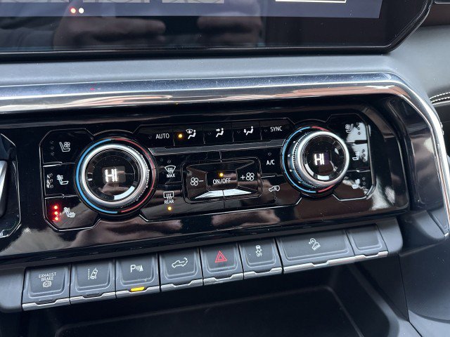 Used 2024 GMC Sierra 2500 Denali Ultimate image 17