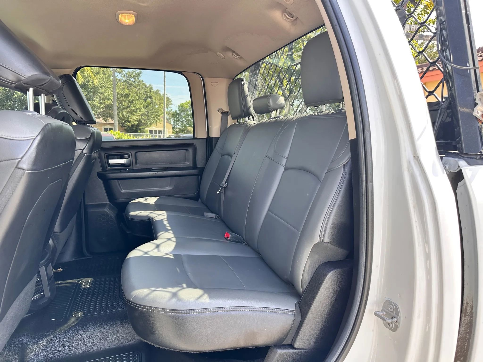 Used 2019 RAM 2500 Tradesman w/ Chrome Appearance Group image 15