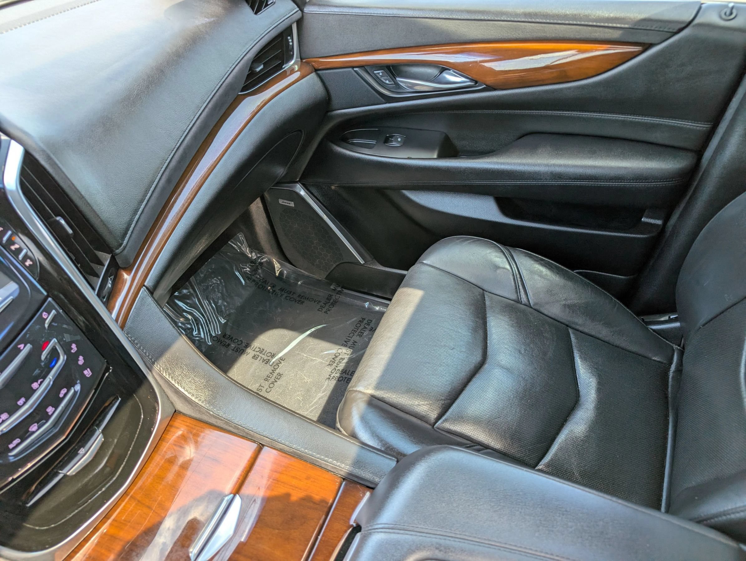 Used 2018 Cadillac Escalade ESV Luxury RWD image 35
