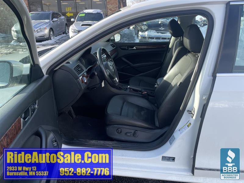 Used 2013 Volkswagen Passat 2.5 SEL image 10