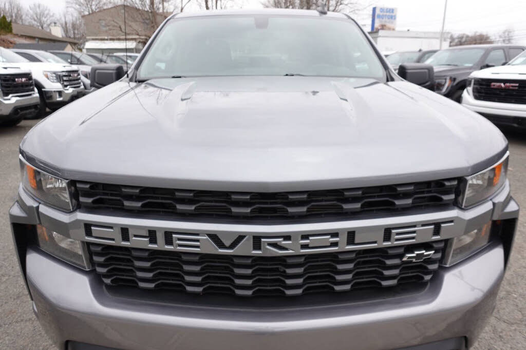Used 2021 Chevrolet Silverado 1500 Custom w/ LPO, Dark Essentials Package AWD/4WD image 7