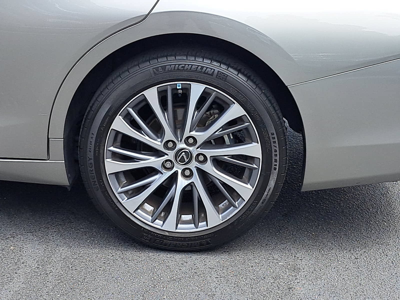 Used 2021 Lexus ES 250 w/ Premium Package AWD/4WD image 35