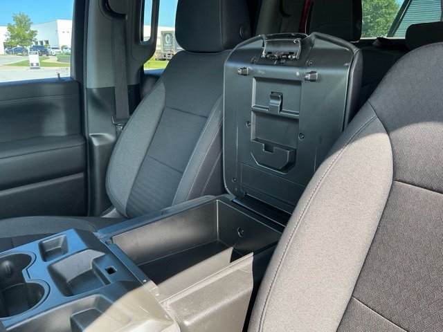 Used 2022 GMC Sierra 1500 SLE w/ Driver Alert Package II AWD/4WD image 31