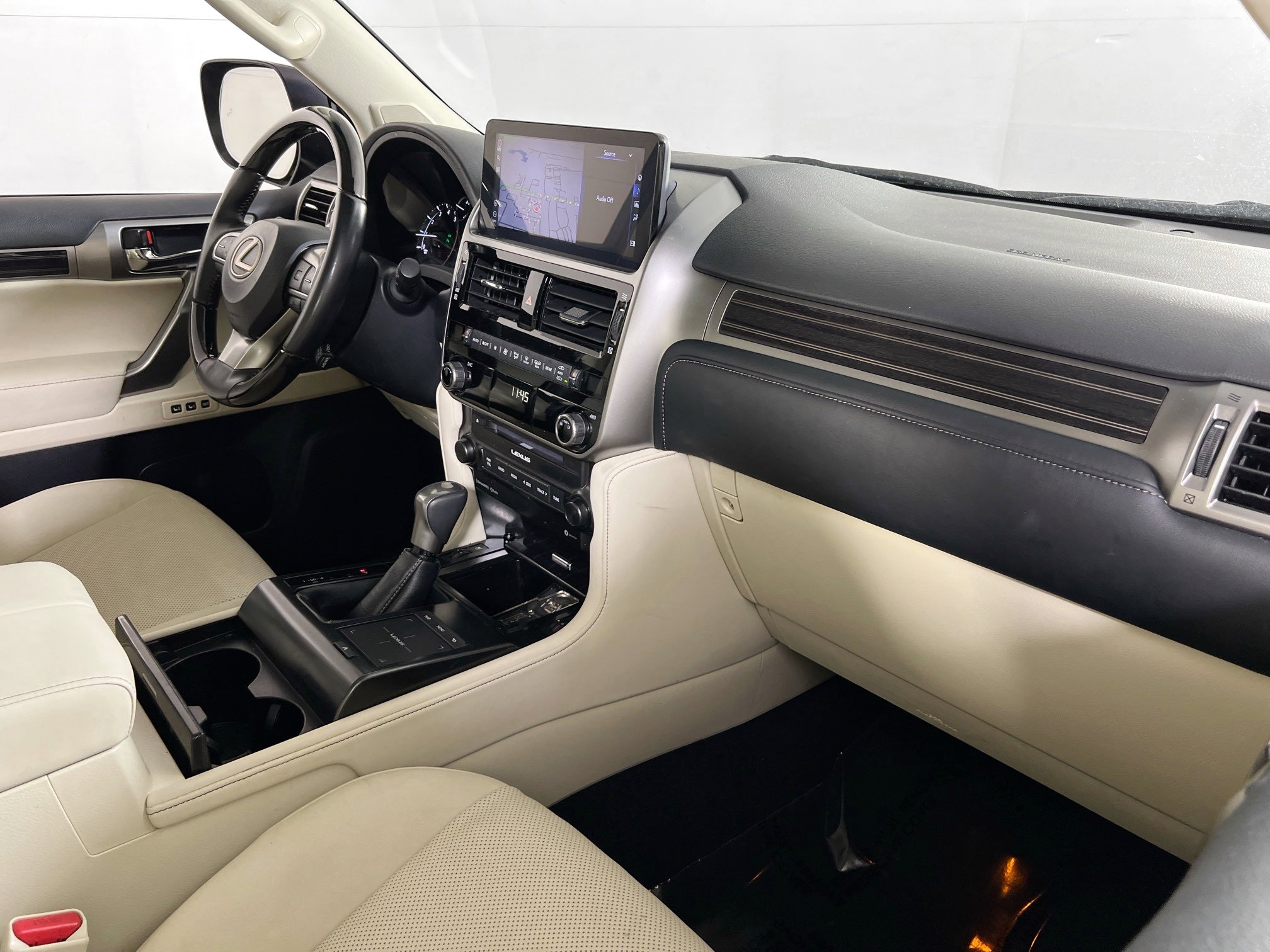 Used 2023 Lexus GX 460 Premium w/ Premium Package AWD/4WD image 30