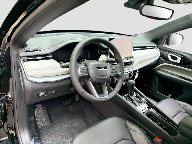 New 2026 Jeep Compass Limited w/ Sun, Sound & Navigation Group AWD/4WD image 10