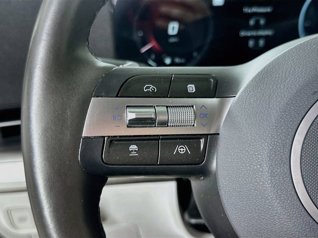 Used 2026 Hyundai Kona Limited FWD image 22