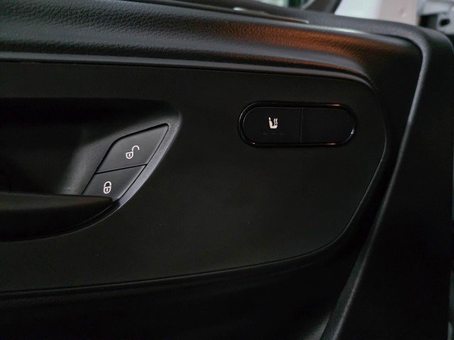 Used 2024 Mercedes-Benz Sprinter 2500 image 27