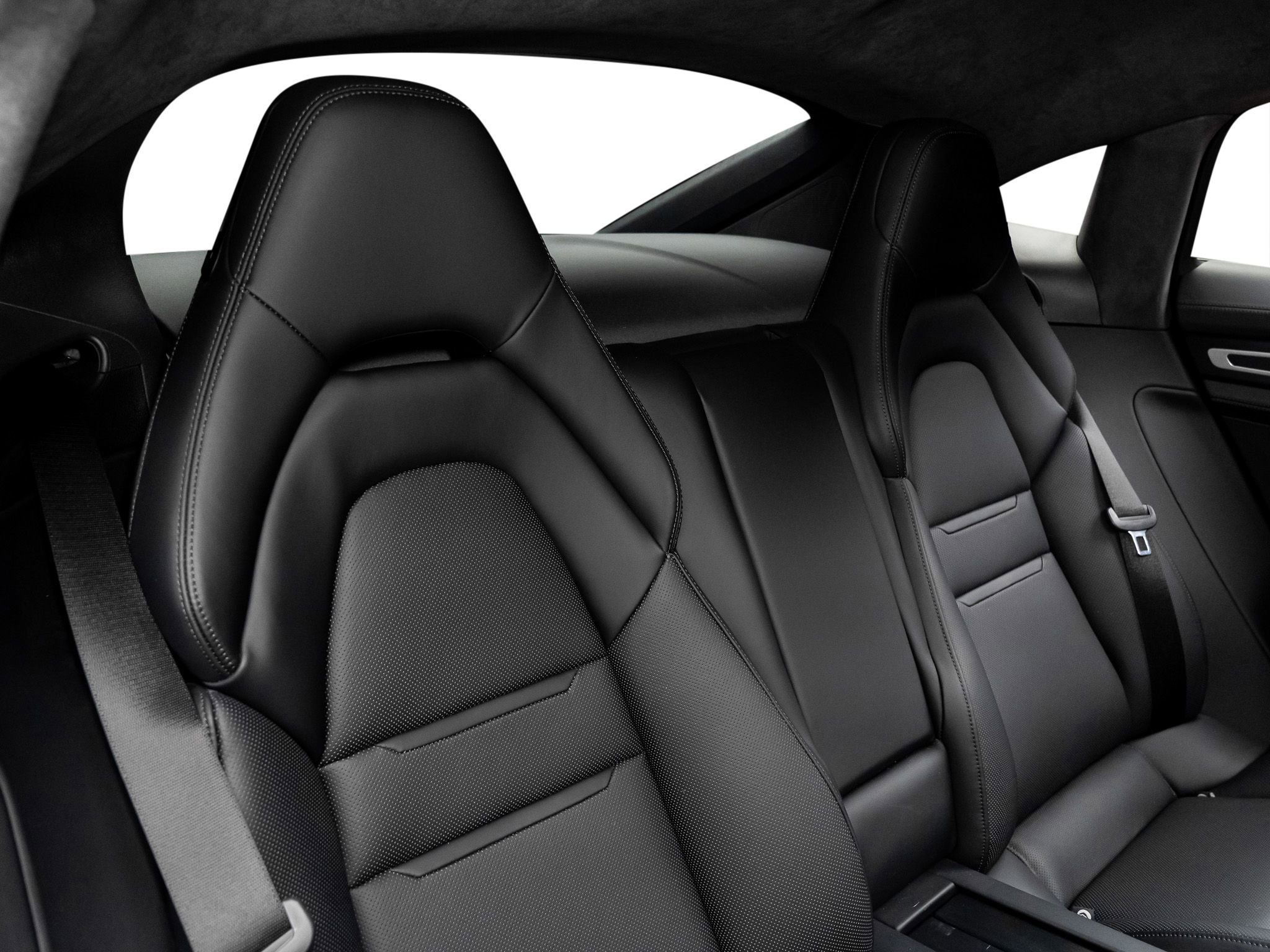 Used 2019 Porsche Panamera GTS w/ Assistance Package image 34