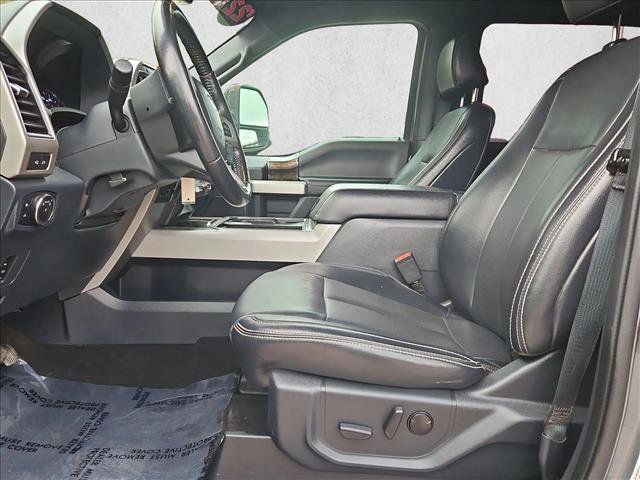 Used 2022 Ford F350 Lariat w/ Black Appearance Package image 15