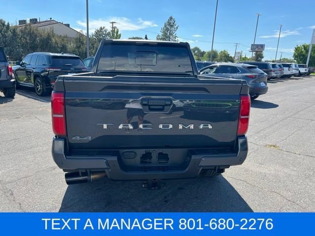 Used 2025 Toyota Tacoma SR5 AWD/4WD image 4