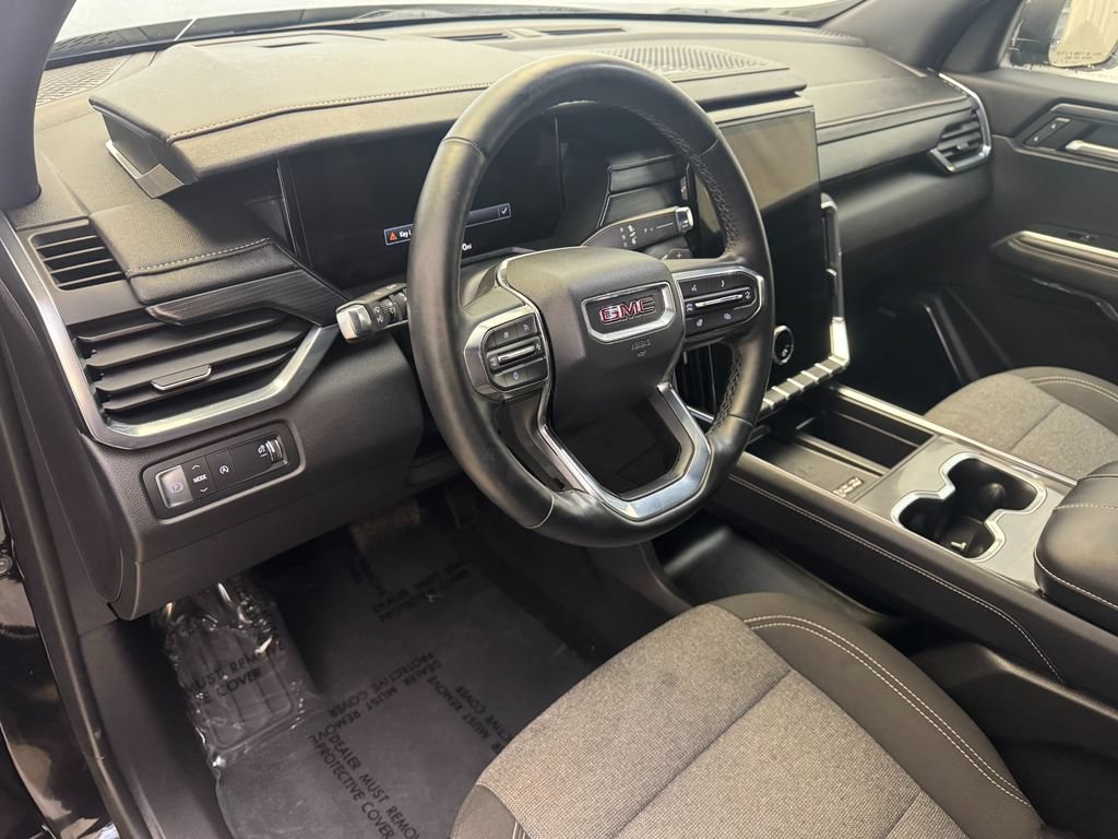 Used 2025 GMC Acadia Elevation FWD image 9