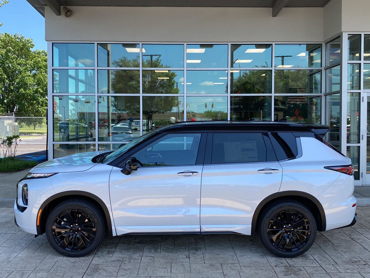 New 2026 Mitsubishi Outlander SEL AWD/4WD image 4