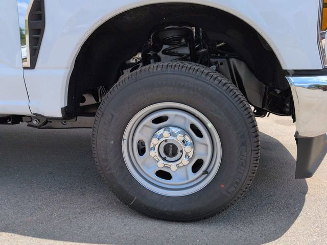 New 2026 Ford F250 XL w/ XL Chrome Package AWD/4WD image 10