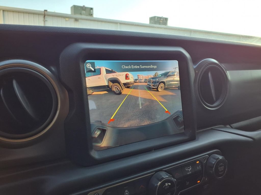 Used 2023 Jeep Gladiator Sport AWD/4WD image 5